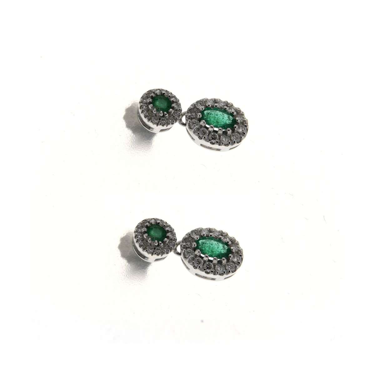 Earrings with emeralds ct 1.07 and diamond outline ct 0.50 G-VS1