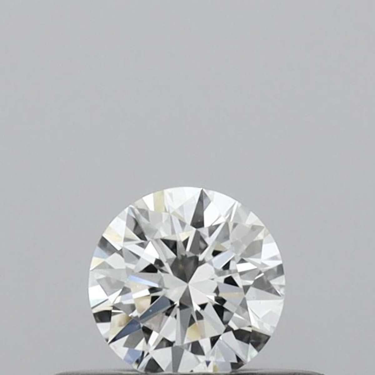 Certified Diamond GIA Carats 0.22 Color E Clarity VVS1  EX  EX  EX Fluorescence FNT Brown No Green No Milky No EyeClean 100%