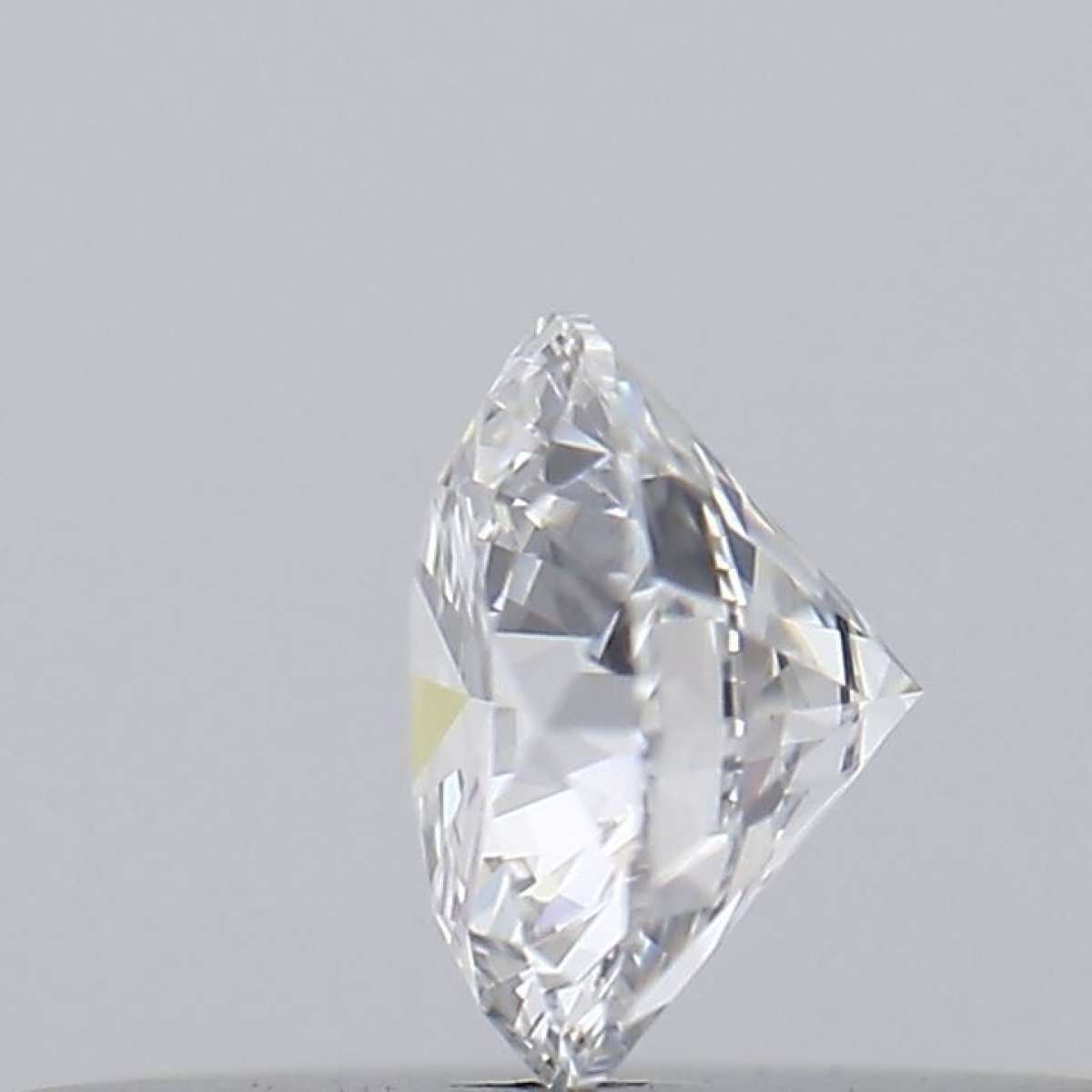 Certified Diamond GIA Carats 0.19 Color E Clarity SI1  EX  EX  EX Fluorescence NON Brown No Green No Milky No EyeClean 100%