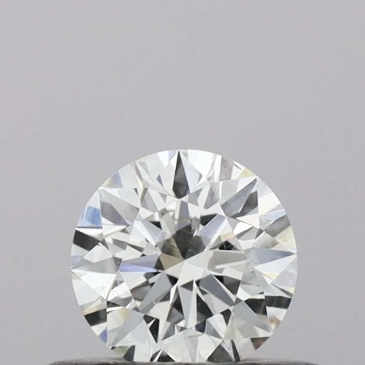 Certified Diamond IGI Carats 0.33 Color G Clarity SI1  EX  VG  VG Fluorescence NON Brown No Green No Milky No EyeClean 100%