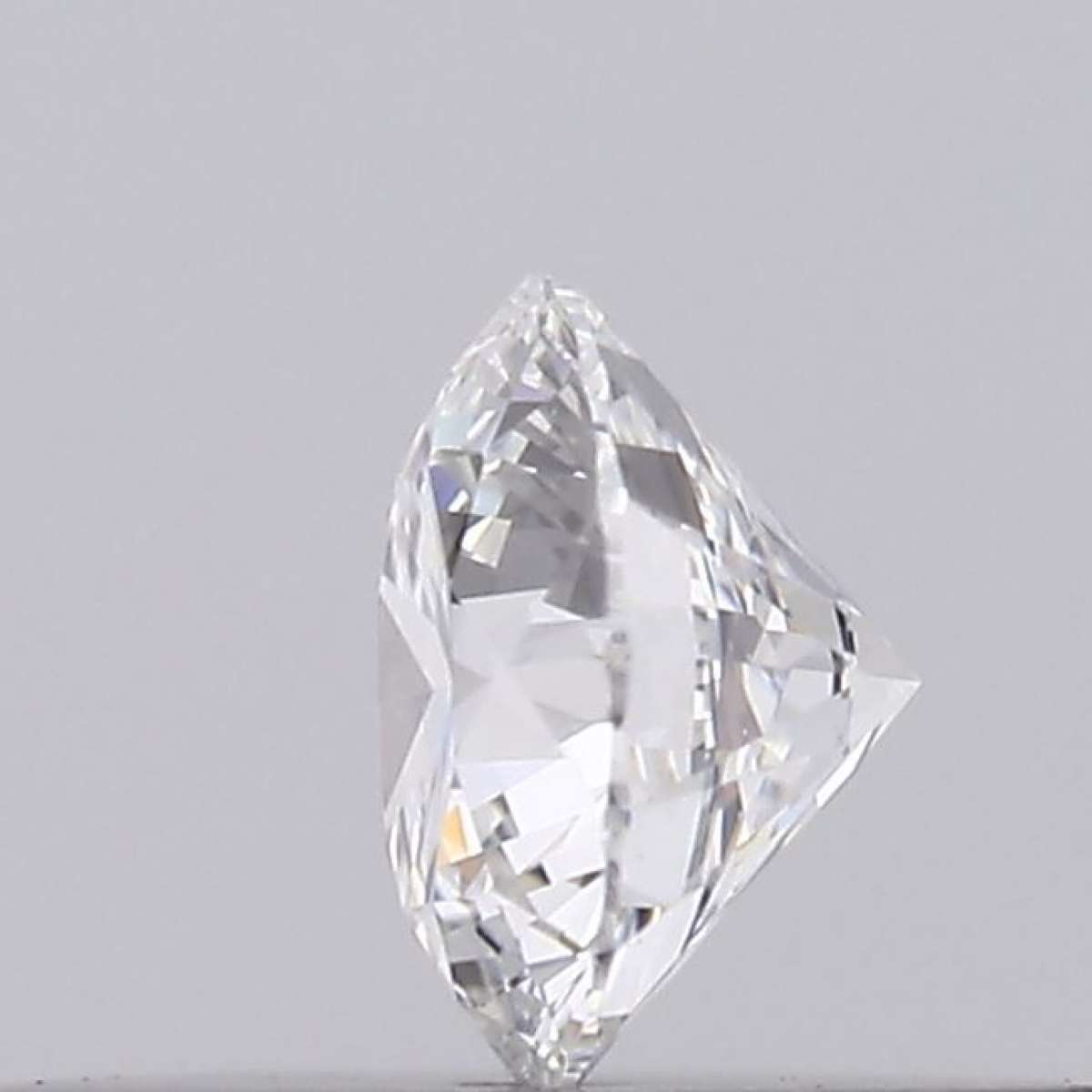 Certified Diamond GIA Carats 0.21 Color E Clarity VS2  EX  EX  EX Fluorescence FNT Brown No Green No Milky No EyeClean 100%