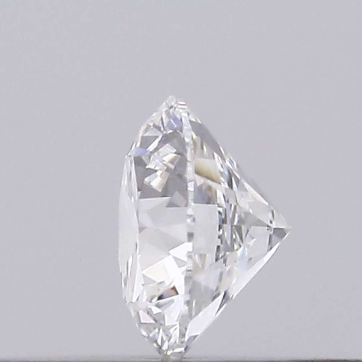 Certified Diamond GIA Carats 0.18 Color D Clarity VS1  EX  VG  VG Fluorescence NON Brown No Green No Milky No EyeClean 100%