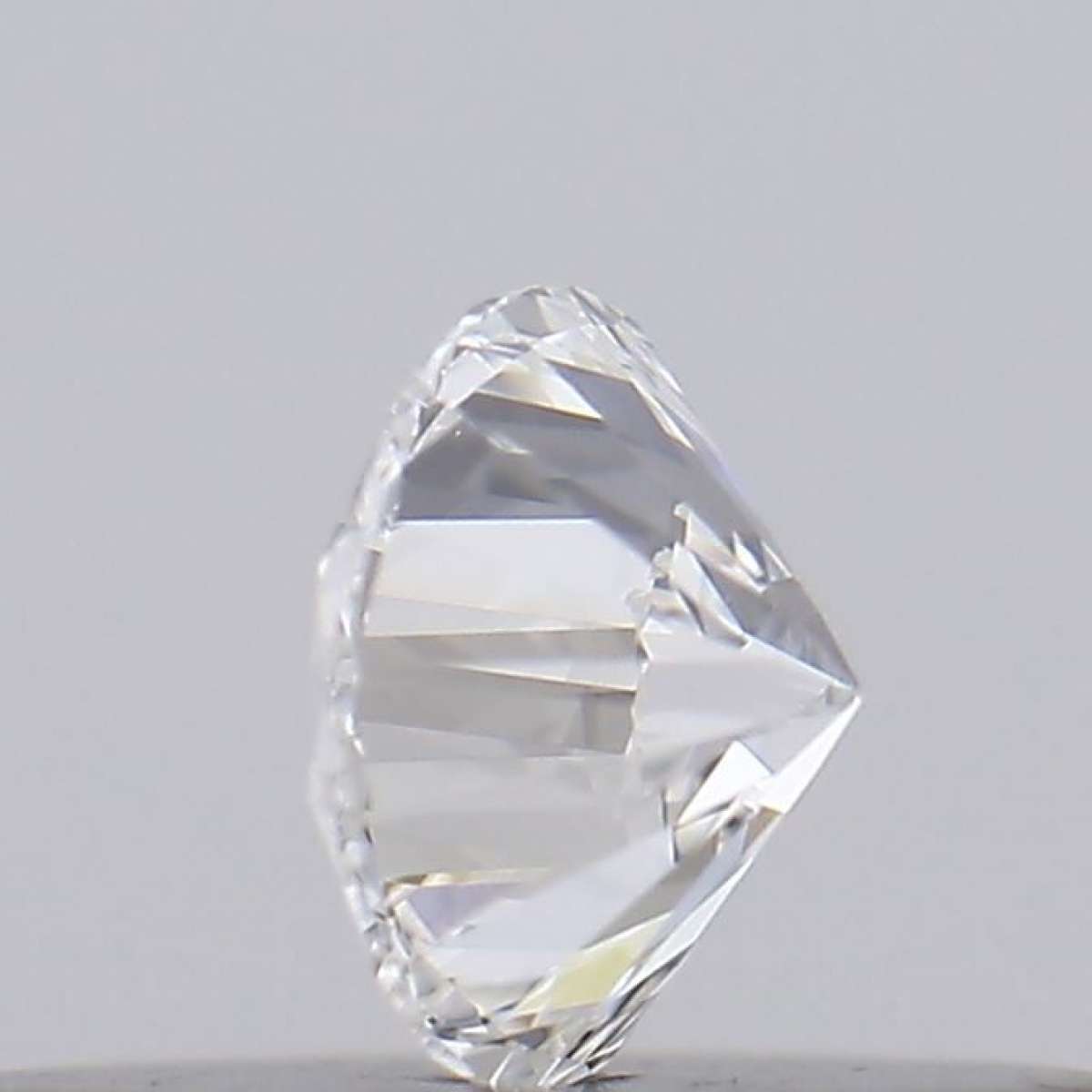 Certified Diamond GIA Carats 0.15 Color E Clarity VS2  EX  EX  VG Fluorescence NON Brown No Green No Milky No EyeClean 100%