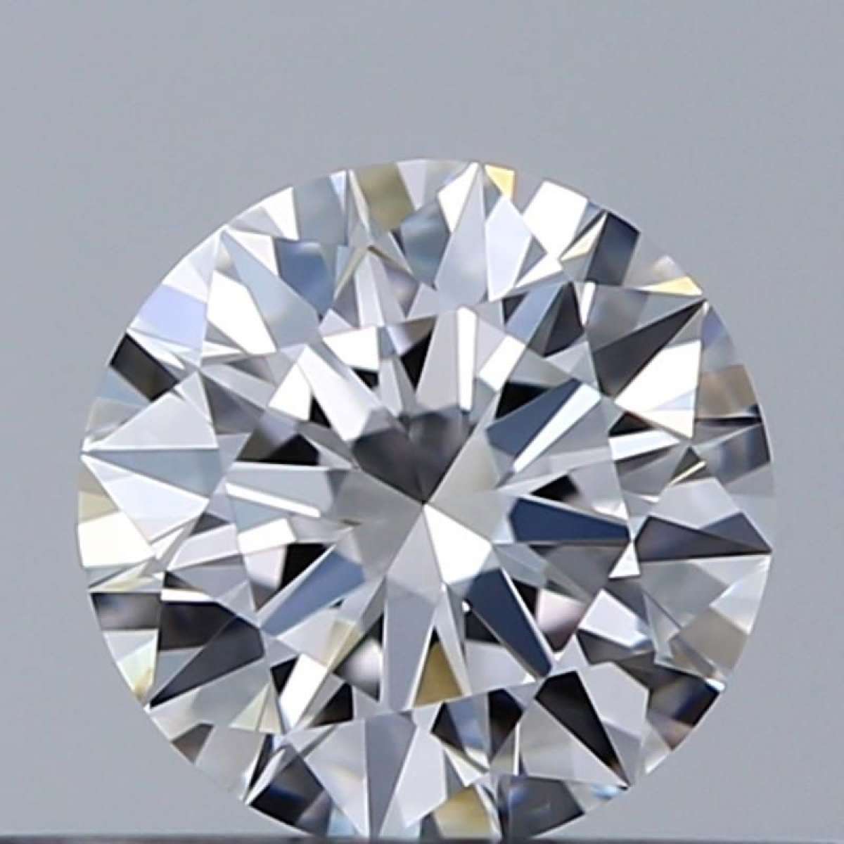 Certified Diamond GIA Carats 0.31 Color E Clarity VVS1  EX  EX  EX Fluorescence FNT Brown No Green No Milky No EyeClean 100%