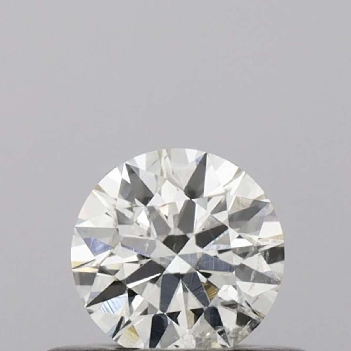 Certified Diamond IGI Carats 0.32 Color H Clarity SI2  EX  VG  VG Fluorescence NON Brown No Green No Milky No EyeClean 100%