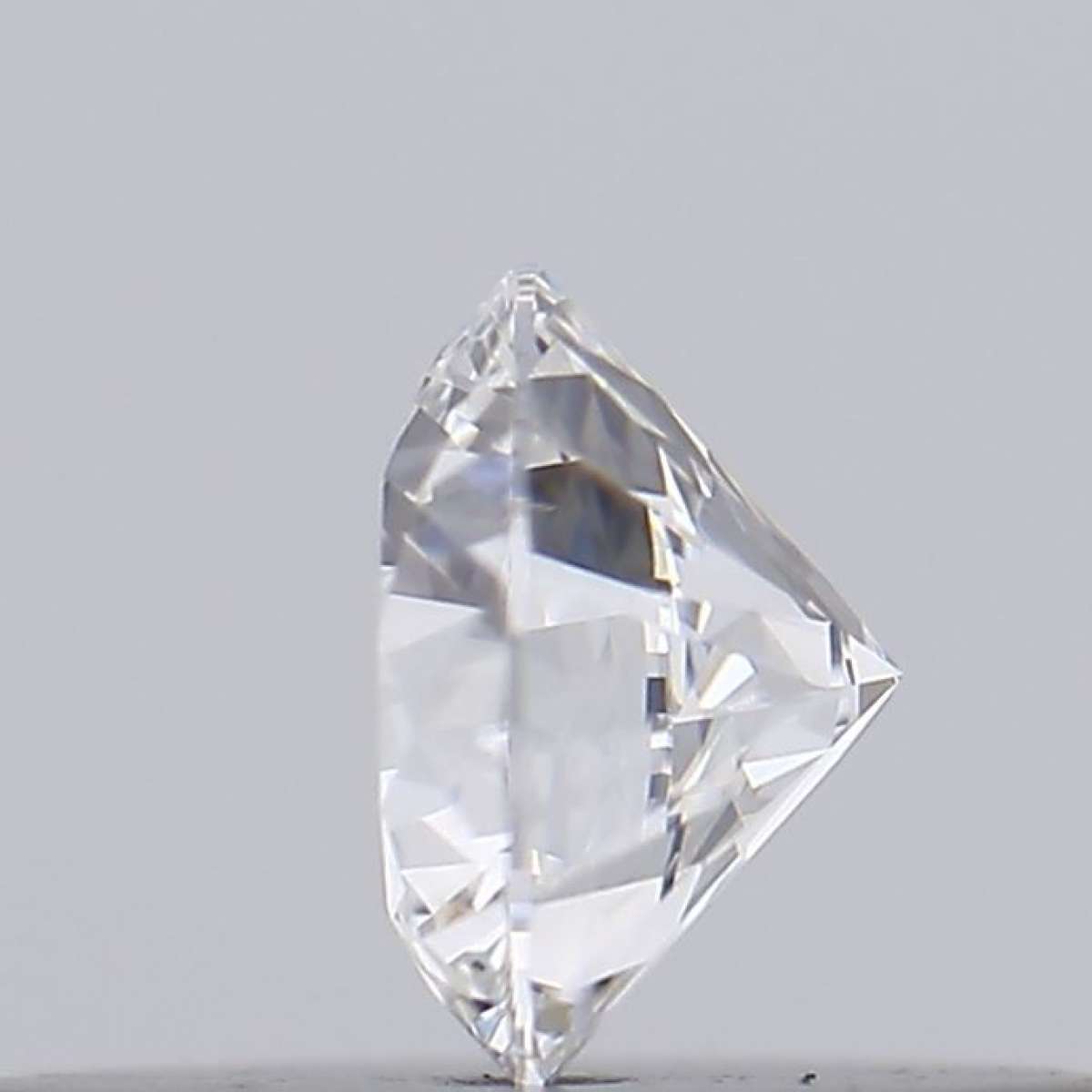 Certified Diamond GIA Carats 0.18 Color E Clarity VS2  EX  EX  EX Fluorescence NON Brown No Green No Milky No EyeClean 100%