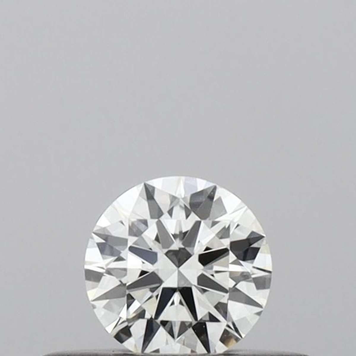 Certified Diamond IGI Carats 0.18 Color G Clarity VVS2  EX  EX  EX Fluorescence NON Brown No Green No Milky No EyeClean 100%