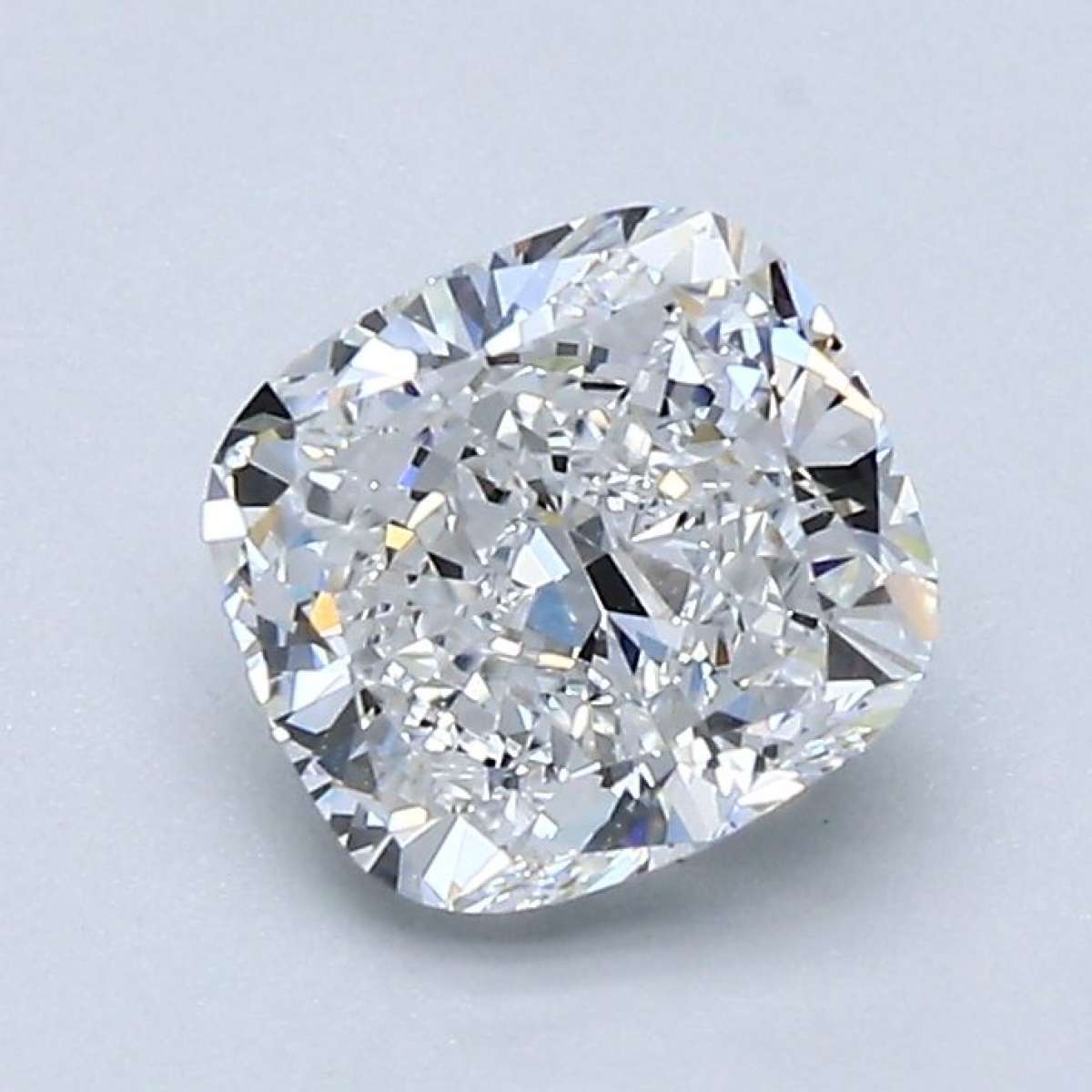 Certified Diamond GIA Carats 1.24 Color E Clarity VS2  -  EX  VG Fluorescence NON Brown No Green No Milky No EyeClean 100%