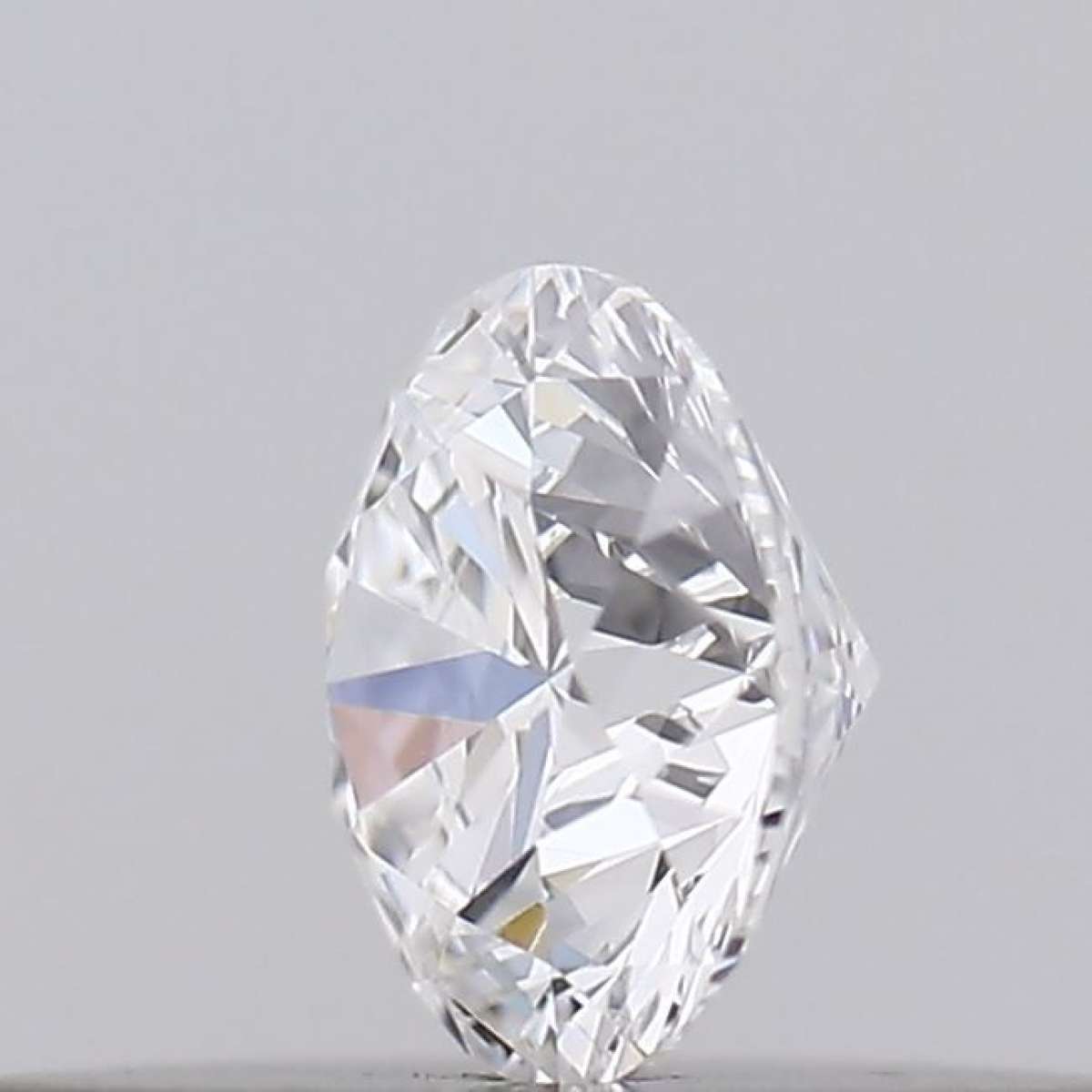 Certified Diamond GIA Carats 0.18 Color D Clarity VS2  EX  EX  EX Fluorescence NON Brown No Green No Milky No EyeClean 100%