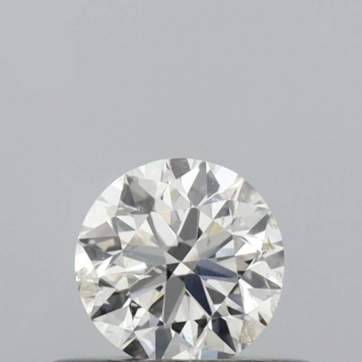 Certified Diamond IGI Carats 0.31 Color G Clarity SI2  EX  VG  VG Fluorescence NON Brown No Green No Milky No EyeClean 100%