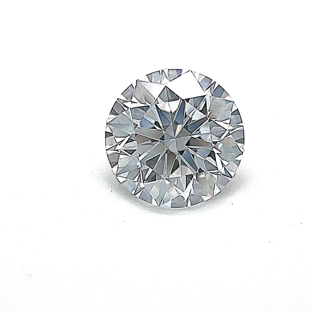 Certified Diamond GIA Carats 0.85 Color D Clarity VS1  EX  EX  EX Fluorescence NON Brown No Green No Milky No EyeClean 100%