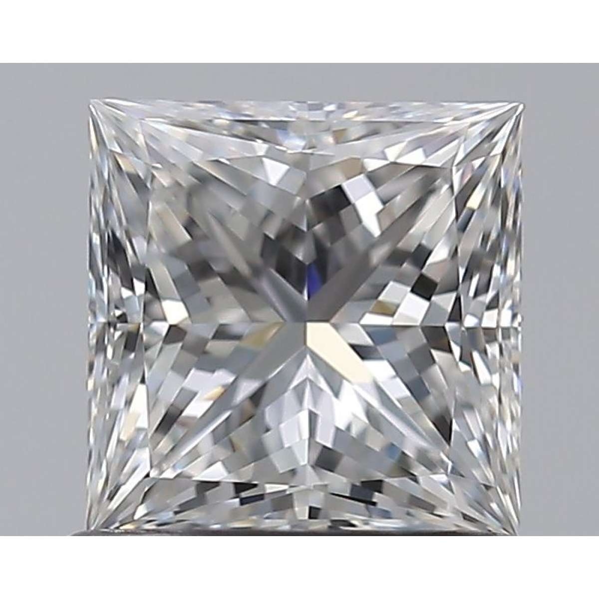 Certified Diamond GIA Carats 1.0 Color E Clarity VVS1  -  EX  EX Fluorescence FNT Brown No Green No Milky No EyeClean 100%