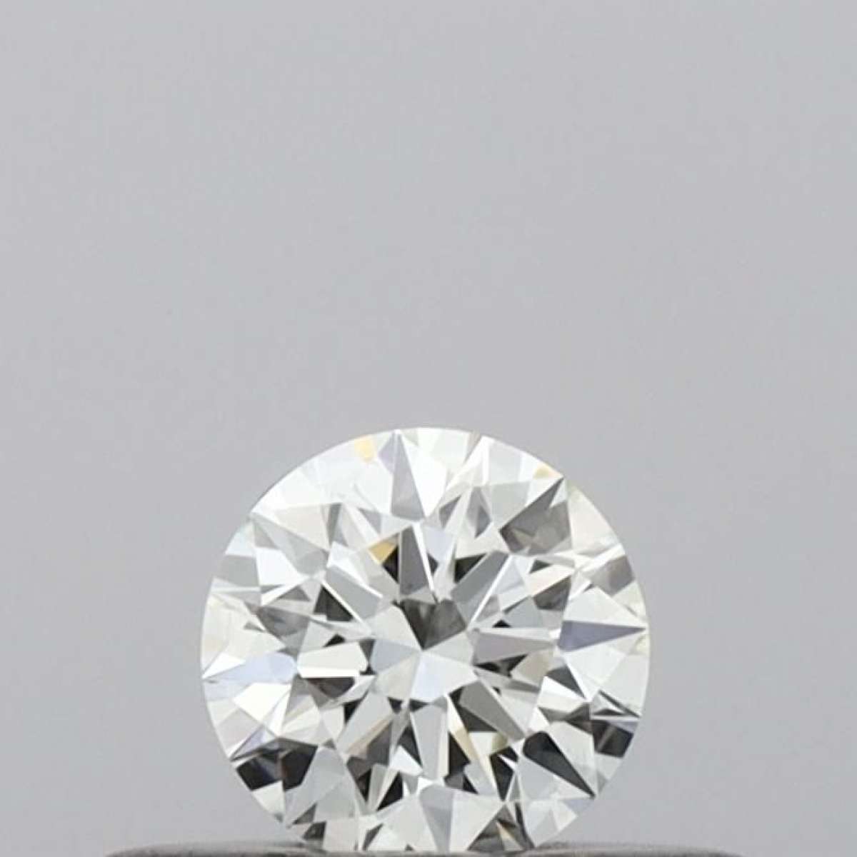 Certified Diamond IGI Carats 0.18 Color G Clarity IF  EX  EX  EX Fluorescence NON Brown No Green No Milky No EyeClean 100%