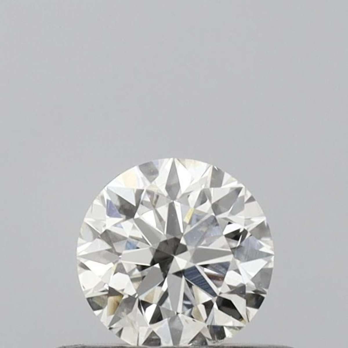 Certified Diamond IGI Carats 0.31 Color G Clarity SI1  EX  VG  EX Fluorescence NON Brown No Green No Milky No EyeClean 100%