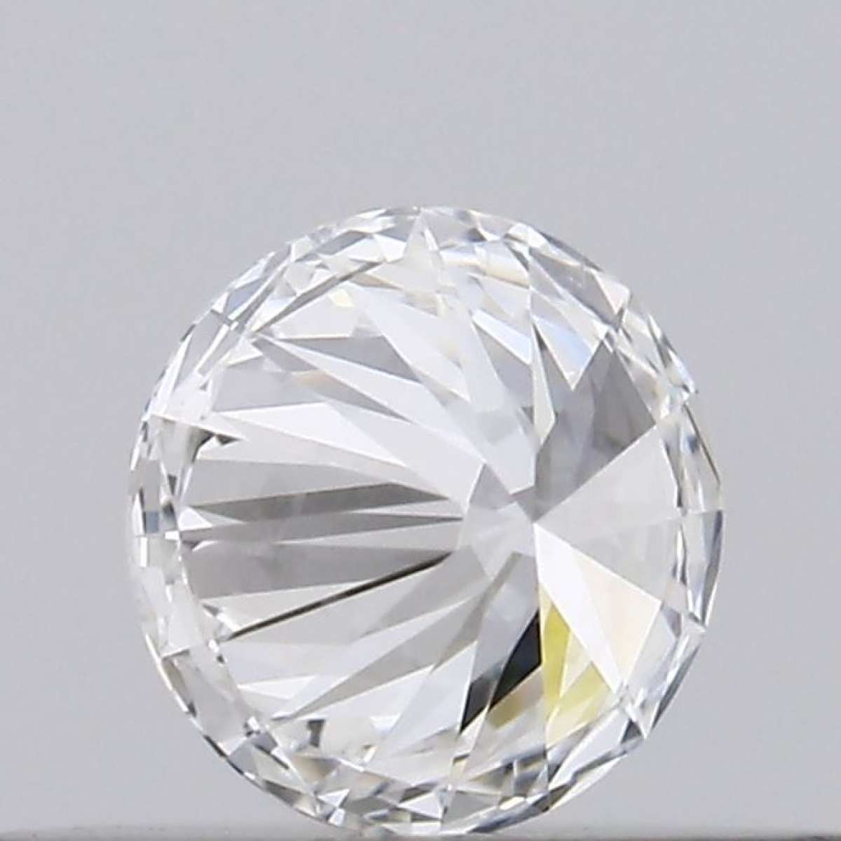 Certified Diamond GIA Carats 0.22 Color E Clarity SI2  EX  EX  EX Fluorescence NON Brown No Green No Milky No EyeClean 100%