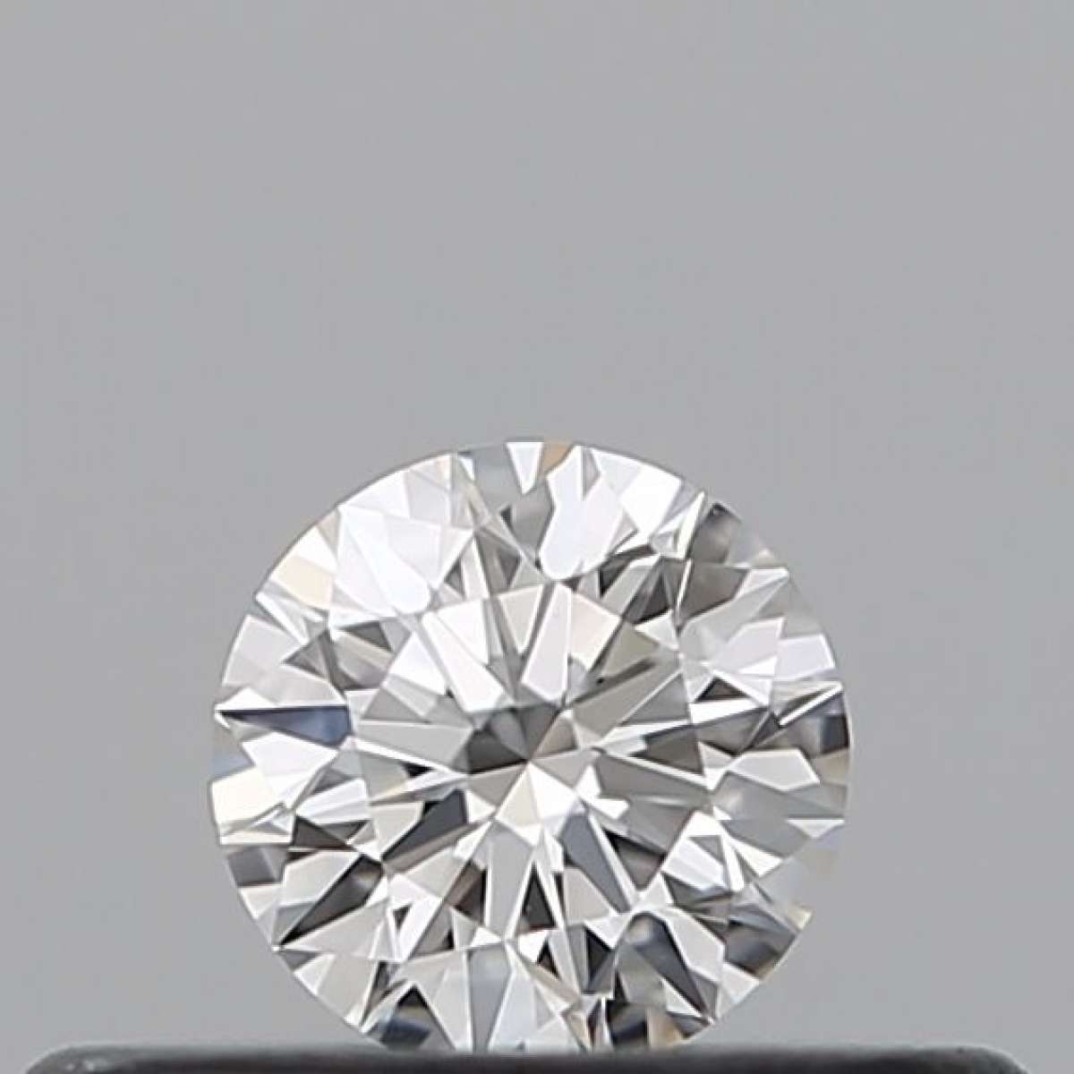 Certified Diamond GIA Carats 0.19 Color E Clarity VVS1  EX  EX  EX Fluorescence NON Brown No Green No Milky No EyeClean 100%