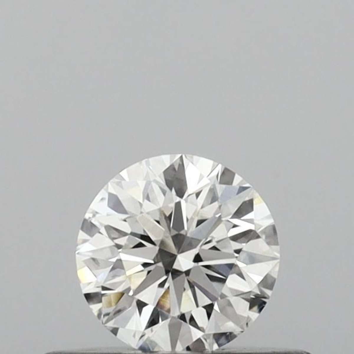 Certified Diamond IGI Carats 0.31 Color F Clarity SI1  EX  VG  EX Fluorescence NON Brown No Green No Milky No EyeClean 100%